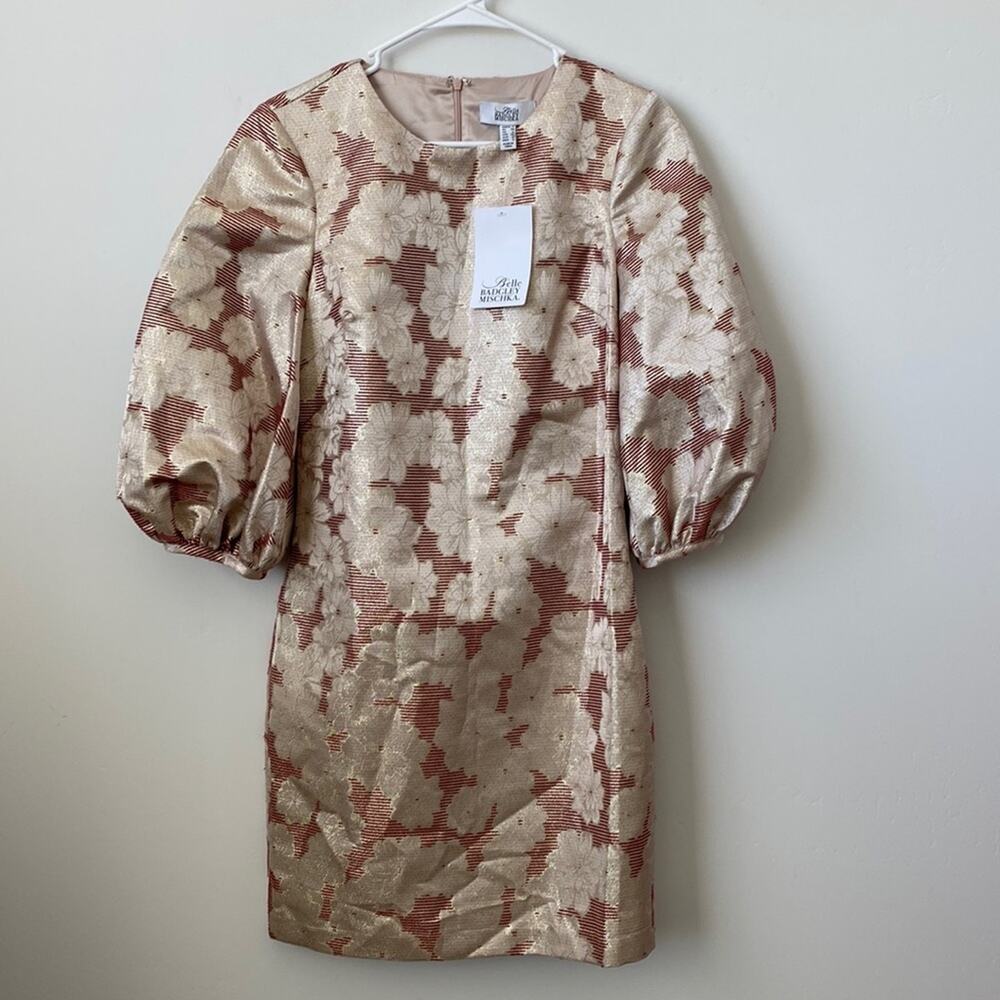 Belle Badgley Mischka Red and Gold Metallic Floral Puff Sleeve Dress Size: 2